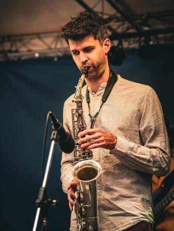 Photo du concert Manon Mullener 5tet à Rive Jazzy 2025, crédit : Rive Jazzy / Alessandro Palmieri